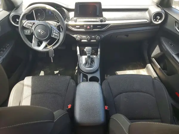 3KPF24AD2ME312069 2021 KIA FORTE - Image 8