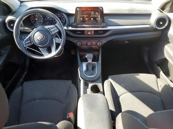 3KPF24AD2ME312931 2021 KIA FORTE - Image 8