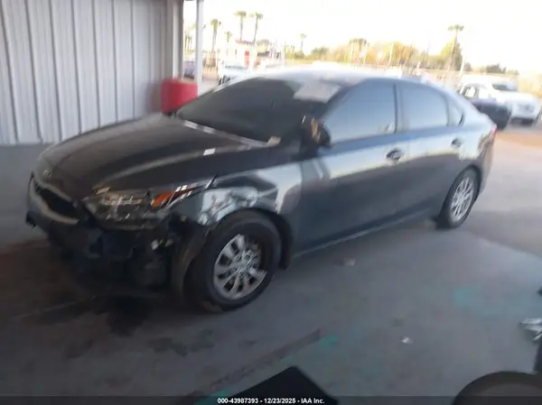 3KPF24AD2ME314937 2021 KIA FORTE - Image 2