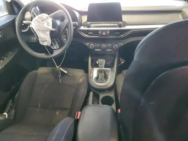 3KPF24AD2ME315344 2021 KIA FORTE - Image 8
