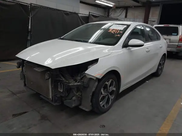 3KPF24AD2ME316493 2021 KIA FORTE - Image 2