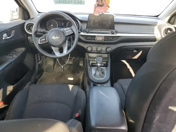 3KPF24AD2ME319748 2021 KIA FORTE - Image 8