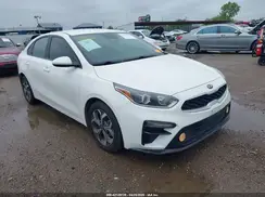 3KPF24AD2ME320947 2021 KIA FORTE