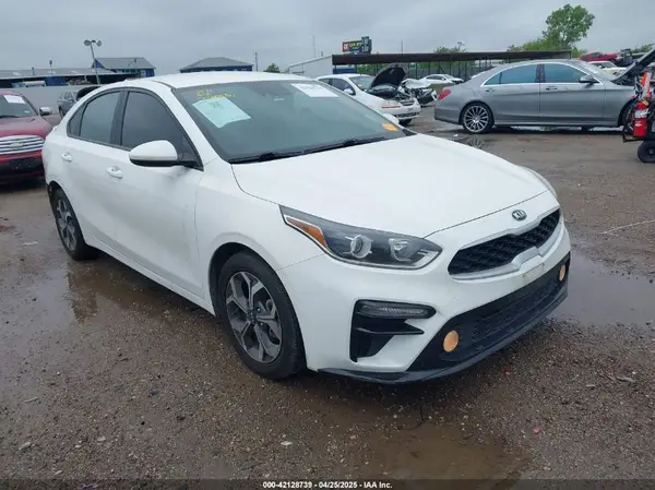 3KPF24AD2ME320947 2021 KIA FORTE - Image 1