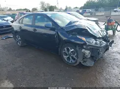 3KPF24AD2ME325324 2021 KIA FORTE