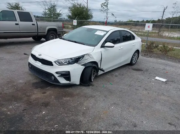 3KPF24AD2ME328076 2021 KIA FORTE - Image 2
