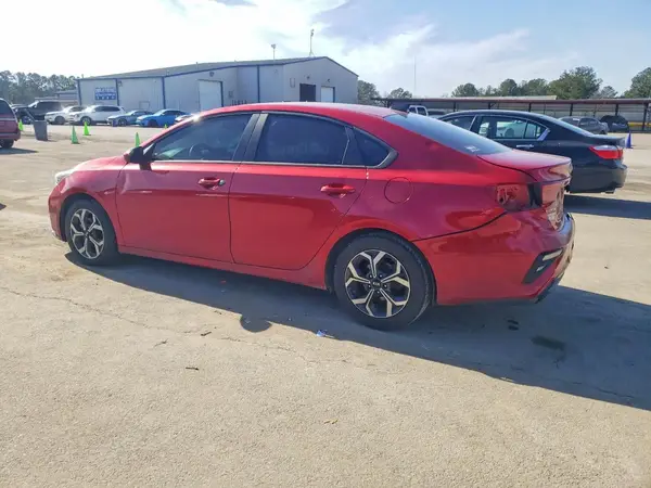 3KPF24AD2ME329373 2021 KIA FORTE - Image 2