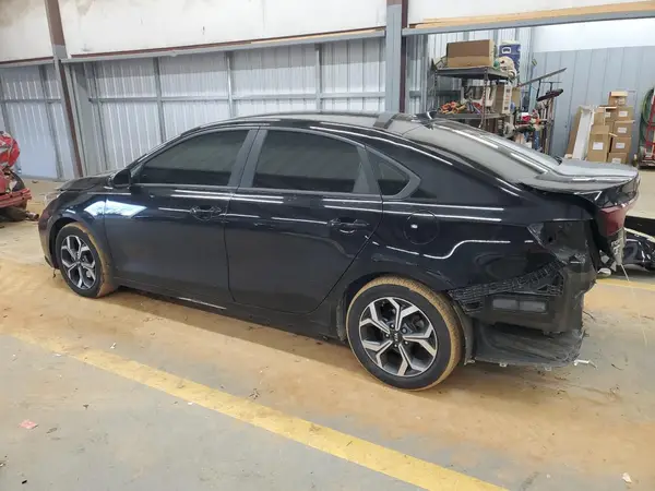 3KPF24AD2ME330216 2021 KIA FORTE - Image 2