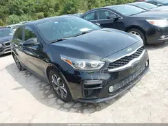 3KPF24AD2ME330555 2021 KIA FORTE