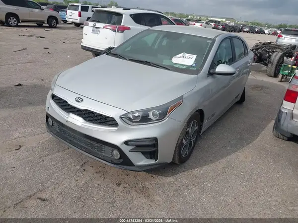 3KPF24AD2ME331933 2021 KIA FORTE - Image 2