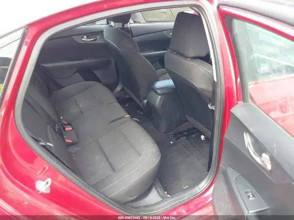 3KPF24AD2ME332242 2021 KIA FORTE - Image 8