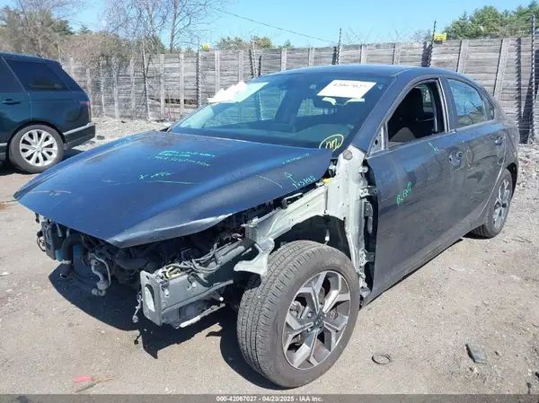 3KPF24AD2ME334010 2021 KIA FORTE - Image 2