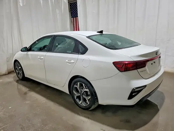 3KPF24AD2ME341314 2021 KIA FORTE - Image 2