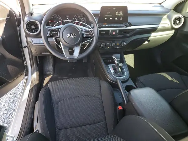 3KPF24AD2ME345444 2021 KIA FORTE - Image 8