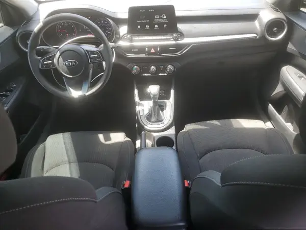 3KPF24AD2ME345525 2021 KIA FORTE - Image 8