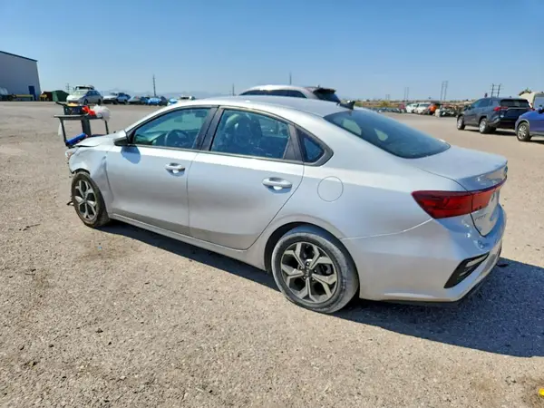 3KPF24AD2ME346707 2021 KIA FORTE - Image 2
