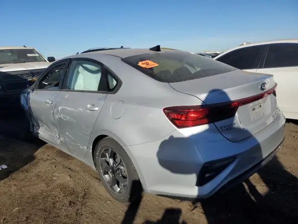 3KPF24AD2ME346710 2021 KIA FORTE - Image 2