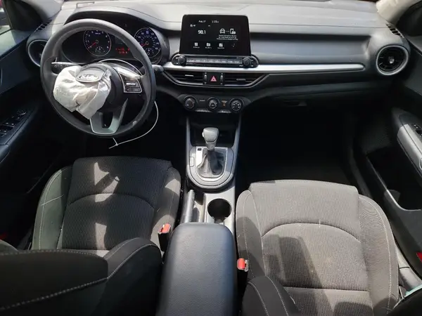 3KPF24AD2ME351714 2021 KIA FORTE - Image 8