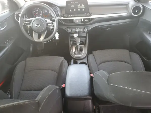 3KPF24AD2ME352247 2021 KIA FORTE - Image 8