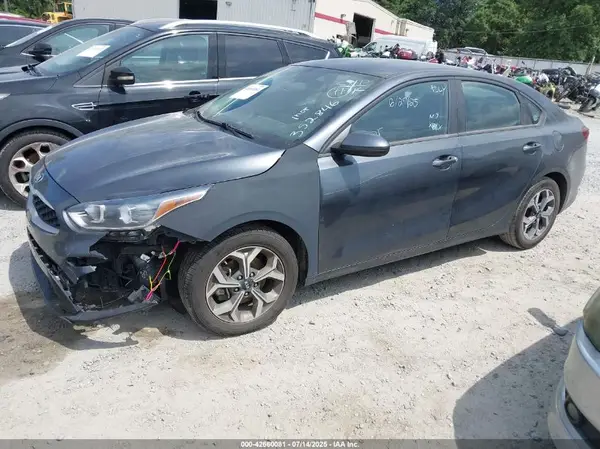 3KPF24AD2ME352846 2021 KIA FORTE - Image 2