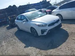 3KPF24AD2ME352927 2021 KIA FORTE