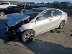 3KPF24AD2ME353110 2021 KIA FORTE