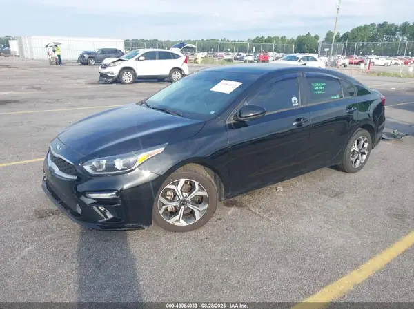 3KPF24AD2ME360171 2021 KIA FORTE - Image 2