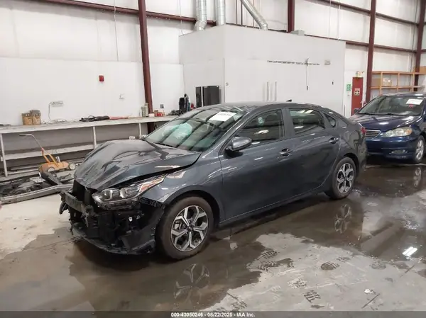 3KPF24AD2ME361837 2021 KIA FORTE - Image 2