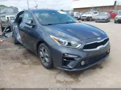 3KPF24AD2ME364026 2021 KIA FORTE