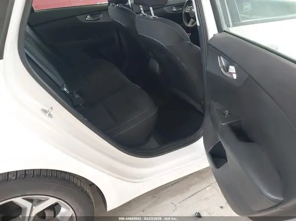 3KPF24AD2ME365550 2021 KIA FORTE - Image 8