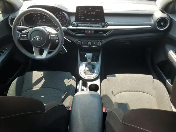 3KPF24AD2ME366777 2021 KIA FORTE - Image 8
