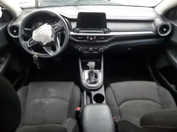 3KPF24AD2ME369694 2021 KIA FORTE - Image 8