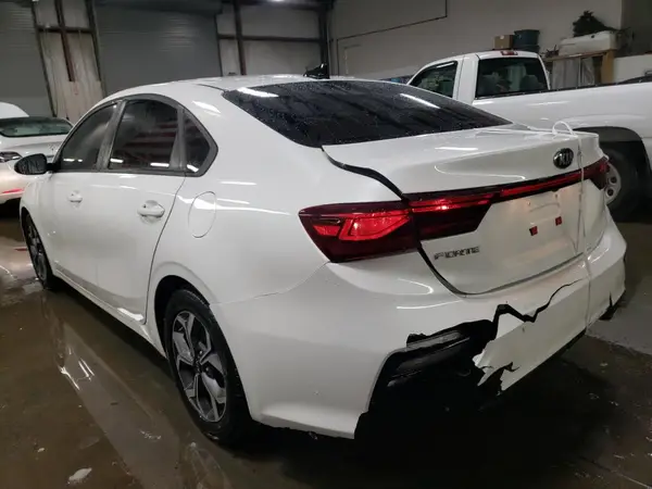 3KPF24AD2ME370103 2021 KIA FORTE - Image 2