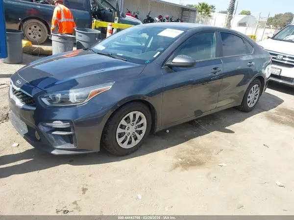 3KPF24AD2ME370344 2021 KIA FORTE - Image 2