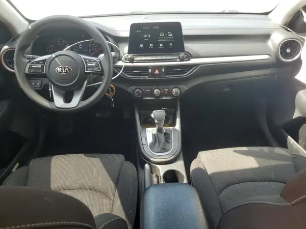 3KPF24AD2ME371963 2021 KIA FORTE - Image 8