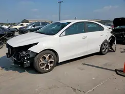 3KPF24AD2ME372188 2021 KIA FORTE