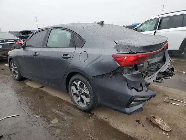 3KPF24AD2ME372756 2021 KIA FORTE - Image 2