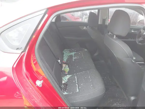 3KPF24AD2ME373910 2021 KIA FORTE - Image 8