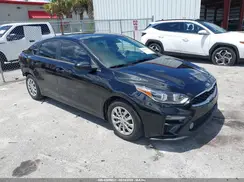 3KPF24AD2ME374684 2021 KIA FORTE