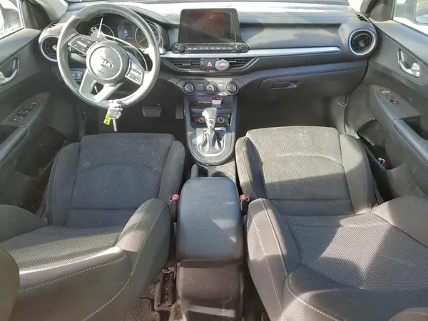 3KPF24AD2ME377181 2021 KIA FORTE - Image 8