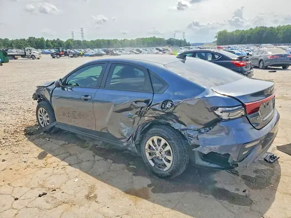3KPF24AD2ME377262 2021 KIA FORTE - Image 2