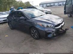 3KPF24AD2ME380369 2021 KIA FORTE