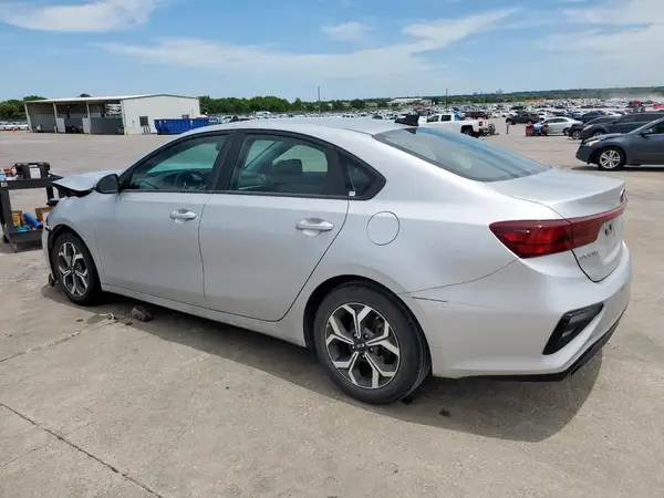 3KPF24AD2ME381053 2021 KIA FORTE - Image 2