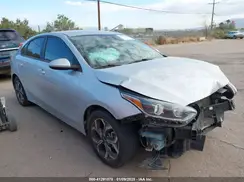 3KPF24AD2ME381165 2021 KIA FORTE