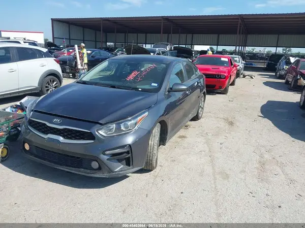 3KPF24AD2ME381182 2021 KIA FORTE - Image 2
