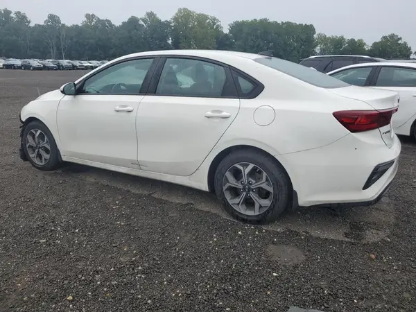 3KPF24AD2ME383188 2021 KIA FORTE - Image 2