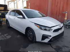 3KPF24AD2ME384213 2021 KIA FORTE
