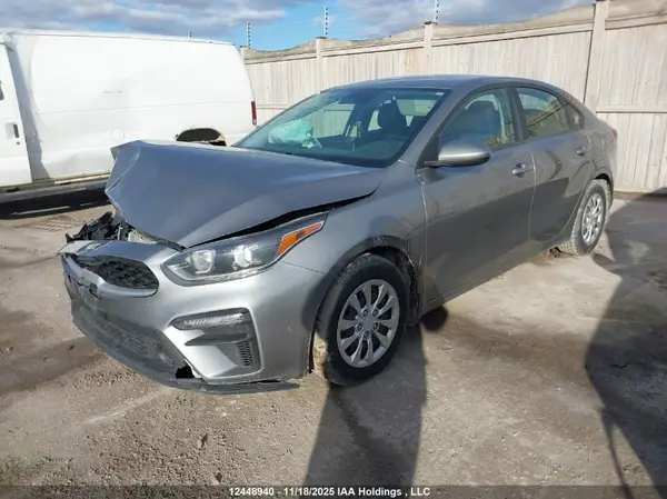 3KPF24AD2ME384731 2021 KIA FORTE - Image 2