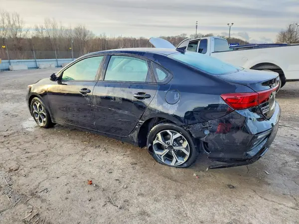 3KPF24AD2ME384762 2021 KIA FORTE - Image 2
