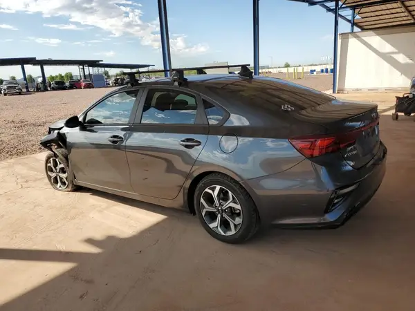 3KPF24AD2ME385183 2021 KIA FORTE - Image 2